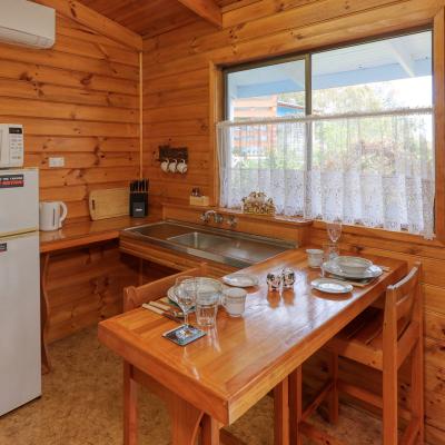 Boat Harbour Garden Cottages 2 F 1920