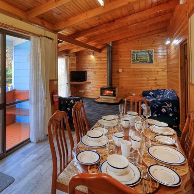 Boat Harbour Garden Cottages 1 B 1920