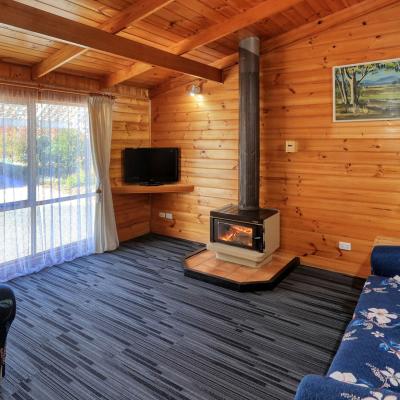 Boat Harbour Garden Cottages 1 G 1920